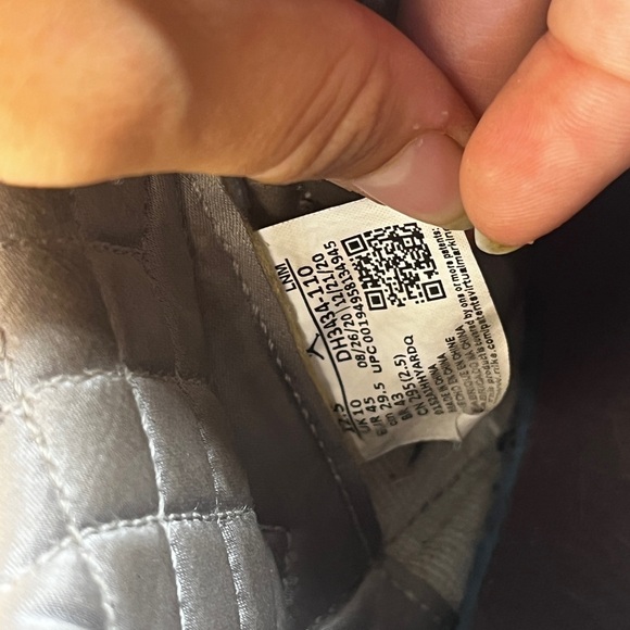 A Ma Maniere x Jordan 3 Retro Raised by Women - Size 11 - Picture 16 of 16